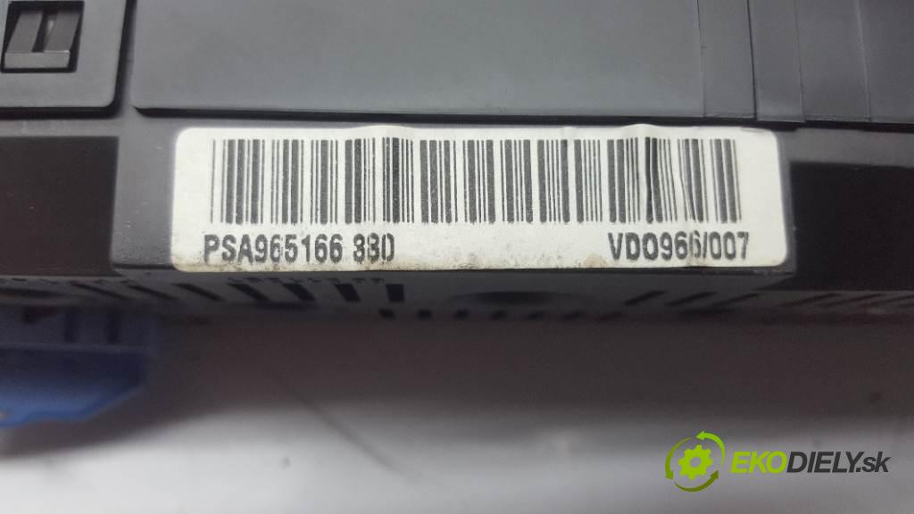 CITROEN XSARA PICASSO  2004 85kW    1749 Prístrojovka 9651667380 (Prístrojové dosky, displeje)