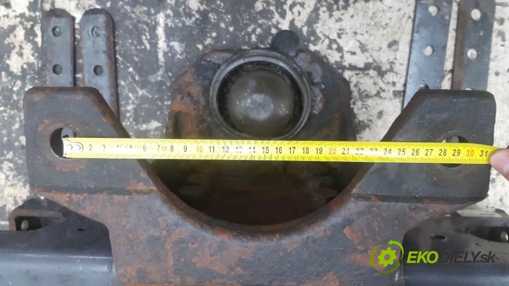 SCANIA P380 AUTOLAWETA  Hák tažné zařízení VDG