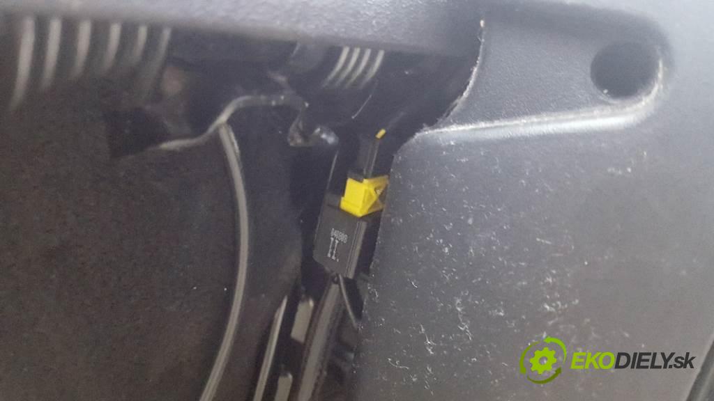 CITROEN C4 PICASSO GRAND 2008 100kw GRAND 1997 Sedadlo zad  (Sedačky, sedadlá)