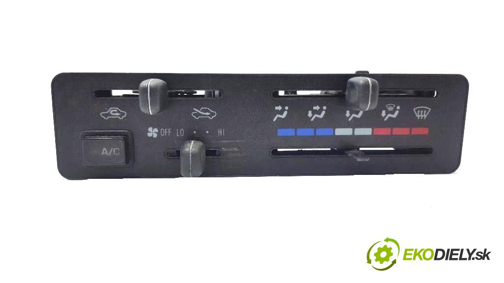 TOYOTA RAV4  1998 94kW    1998 Panel ovládania kúrenia  (Prepínače, spínače, tlačidlá a ovládače kúrenia)