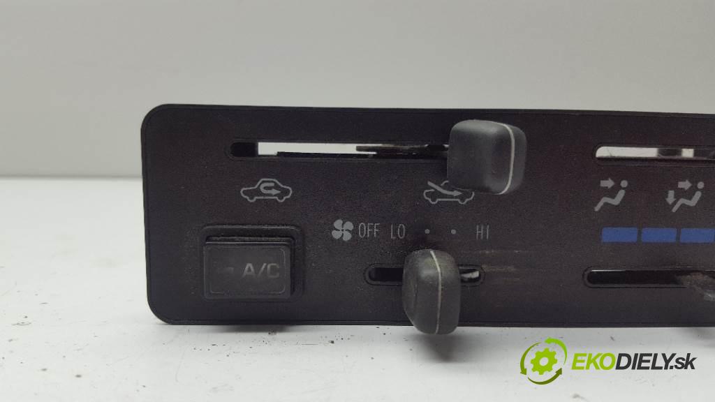 TOYOTA RAV4  1998 94kW    1998 Panel ovládania kúrenia  (Prepínače, spínače, tlačidlá a ovládače kúrenia)