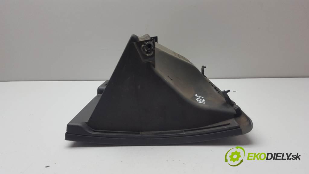 TOYOTA RAV4  1998 94kW   1998 Priehradka, kastlík spolujazdca 55550-42010 (Priehradky, kastlíky)