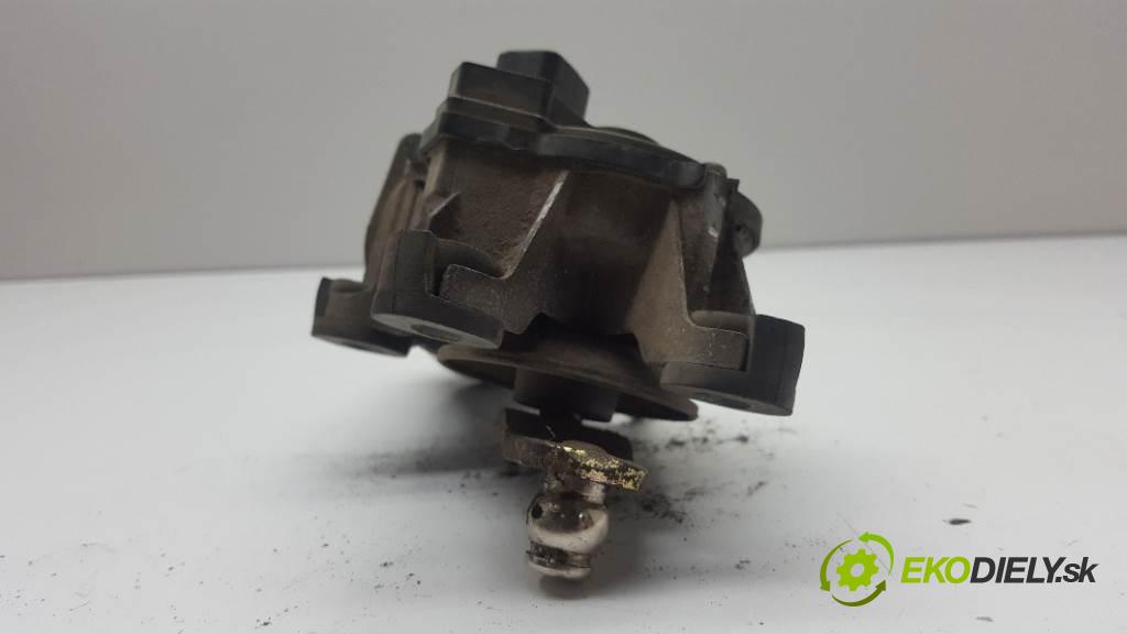 TOYOTA RAV4  1998 94kW    1998 Motorček stieračov predný 5 PIN (Motorčeky stieračov predné)