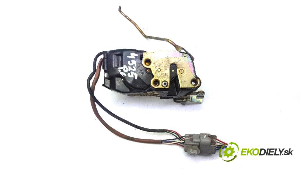 TOYOTA RAV4  1998 94kW   1998 zámok přední část levý 7 PIN