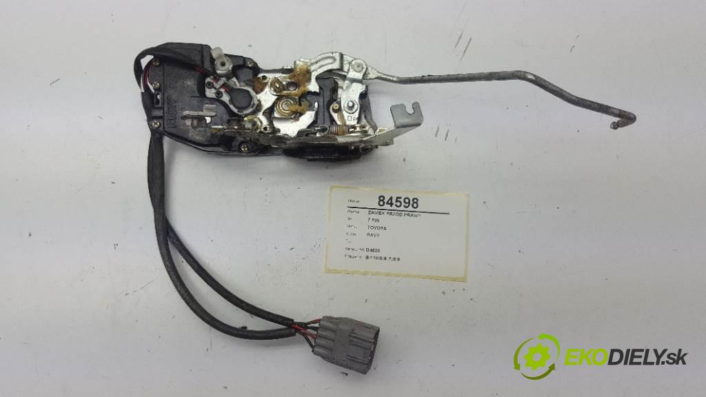 TOYOTA RAV4  1998 94kW    1998 zámok přední část pravý 7 PIN