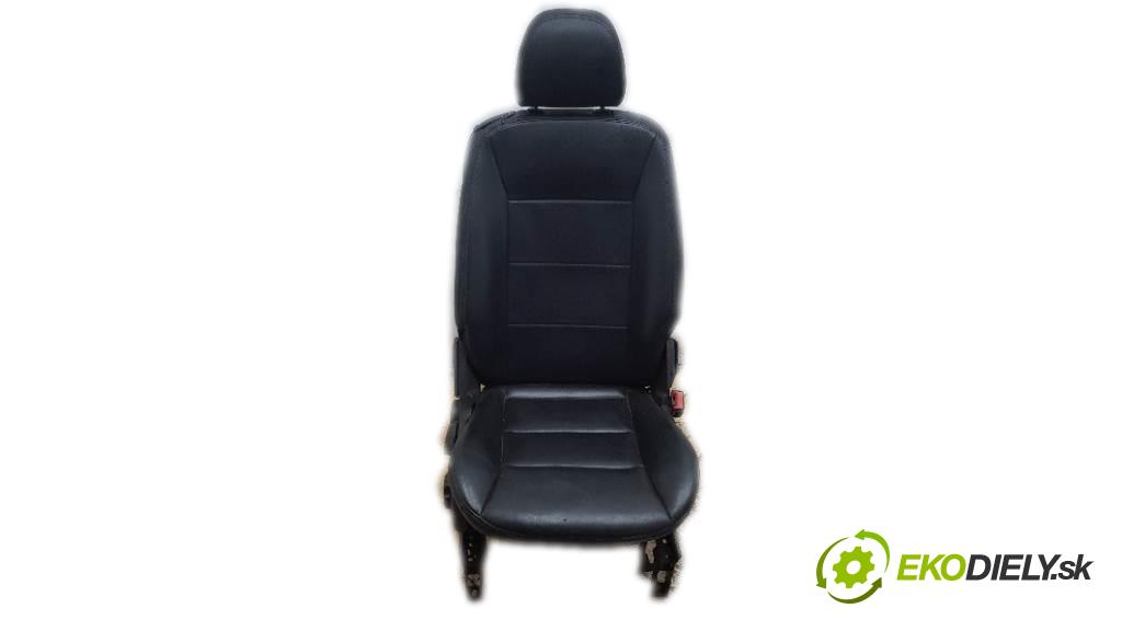 MERCEDES-BENZ B180 CDI W245 2005 80kw W245 1992 Sedadlo pravy  (Sedačky, sedadlá)