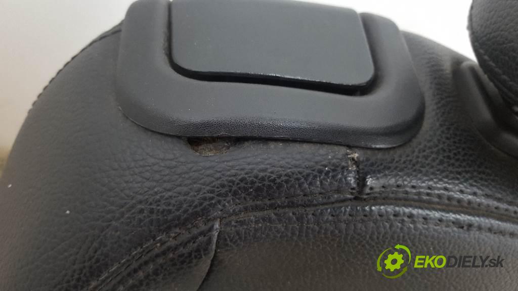 MERCEDES-BENZ B180 CDI W245 2005 80kw W245 1992 Sedadlo pravy  (Sedačky, sedadlá)