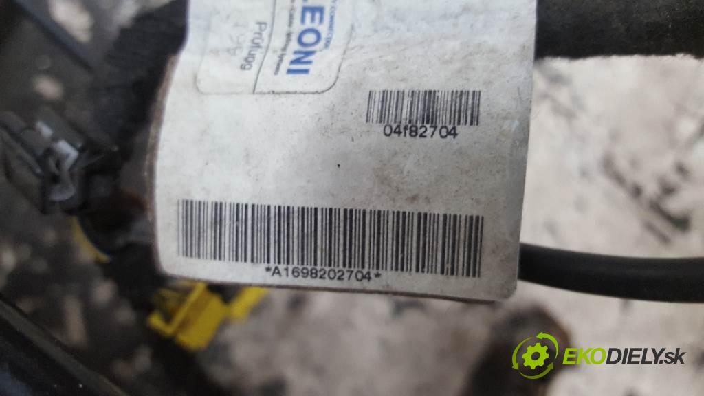 MERCEDES-BENZ B180 CDI W245 2005 80kw W245 1992 Sedadlo pravy  (Sedačky, sedadlá)