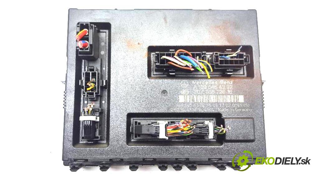 MERCEDES-BENZ B180 CDI W245 2005 80kw W245 1992 modul BSI 1695454332 (Pojistkové skříňky)