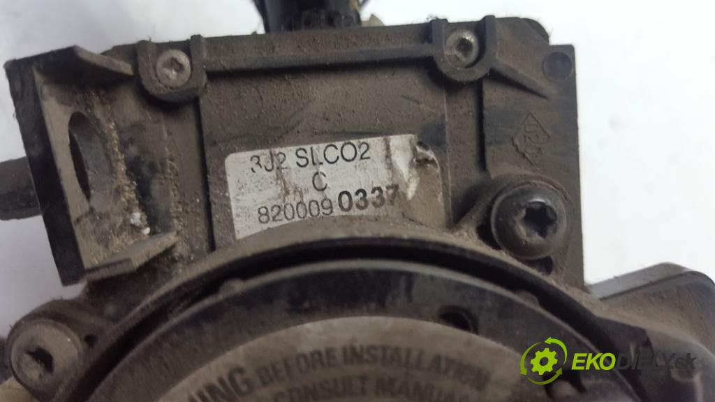 RENAULT KANGOO I 2002 48kw I 1461 Prepínač kombinovaný 8200090337 (Prepínače, spínače, tlačidlá a ovládače kúrenia)