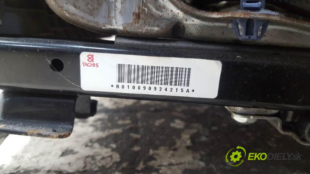 HONDA ACCORD VIII 2009 148kW VIII 2354 Sedadlo pravy BRAK PODUSZKI (Sedačky, sedadlá)