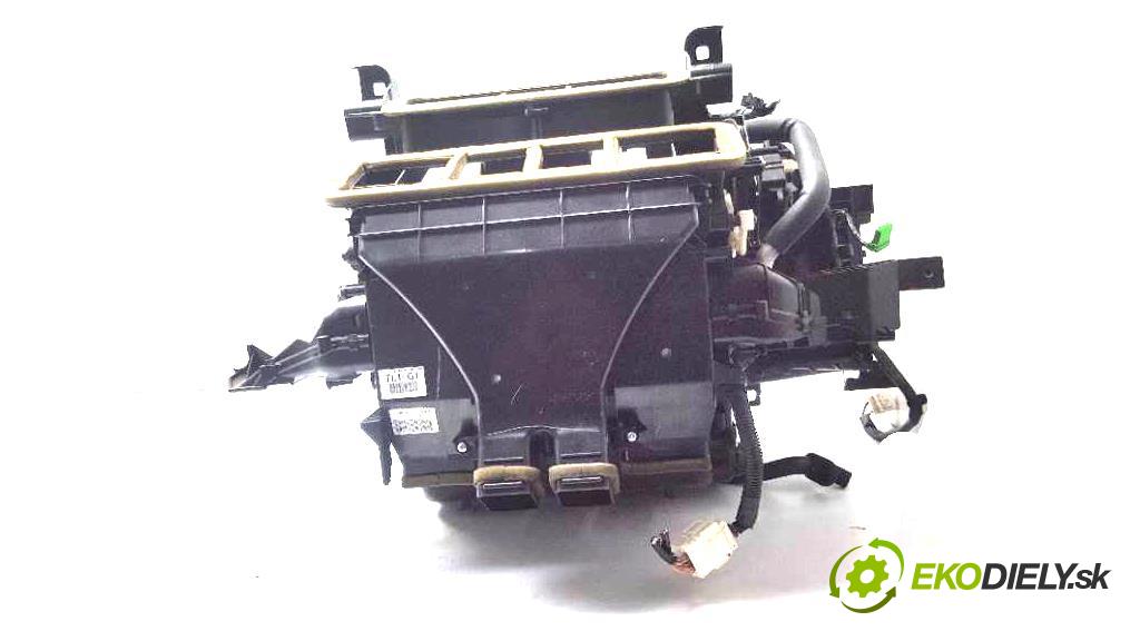 HONDA ACCORD VIII 2009 148kW VIII 2354 Výhrevné teleso, radiátor kúrenia  (Radiátory kúrenia)