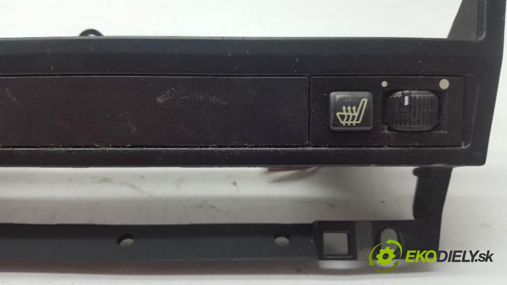 BMW E39 523 1996 125kw 523 2494 Prepínač ohrievania, vyhrievania sedačky 8352259 8159690 8363694 (Prepínače, spínače, tlačidlá a ovládače kúrenia)
