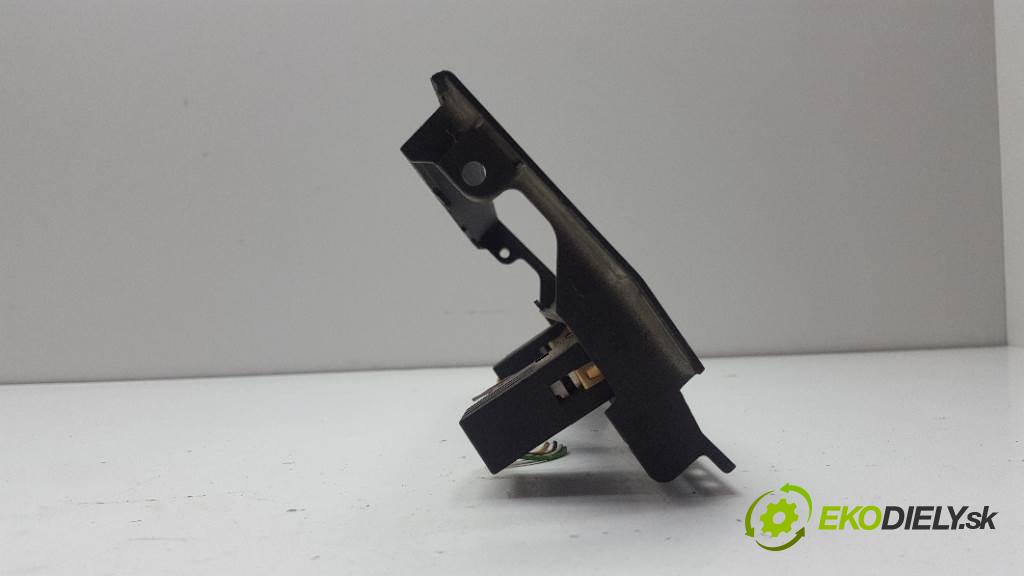 BMW E39 523 1996 125kw 523 2494 Prepínač ohrievania, vyhrievania sedačky 8352259 8159690 8363694 (Prepínače, spínače, tlačidlá a ovládače kúrenia)