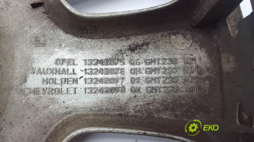 OPEL ZAFIRA B 2007 88kW B 1910 puklice 1 13242075