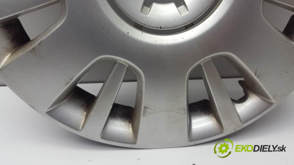 OPEL ZAFIRA B 2007 88kW B 1910 Puklica 4 13242075