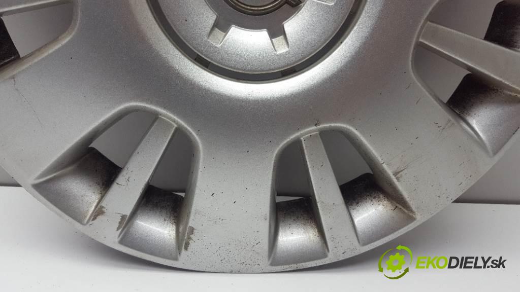 OPEL ZAFIRA B 2007 88kW B 1910 Puklica 4 13242075