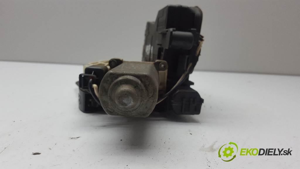 BMW 7-SERIES E65 730 2003 0 kW E65 730 730 zámok přední část pravý 7169250 14PIN