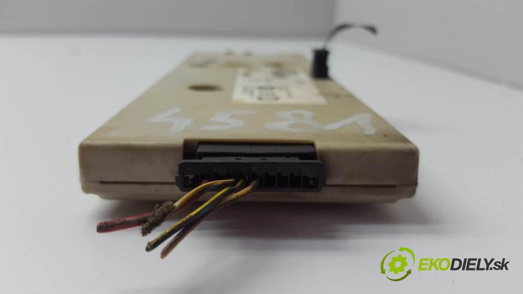 BMW 7-SERIES E65 730 2003 0 kW E65 730 730 Zosilňovač Antenní: 393805802 (Zosilňovače)