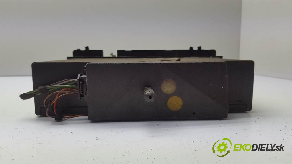 BMW 7-SERIES E65 730 2003 0 kW E65 730 730 Menič CD 65129119708 (CD meniče)