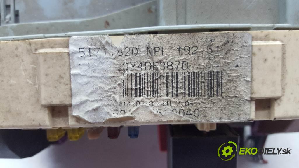 FIAT STILO   2003 0 kW   0 skříňka poistková 51711820 (Pojistkové skříňky)