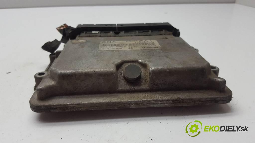 OPEL AGILA   2003 55kw   1199 riadiaca jednotka Motor 55187571/0281011398 (Riadiace jednotky)