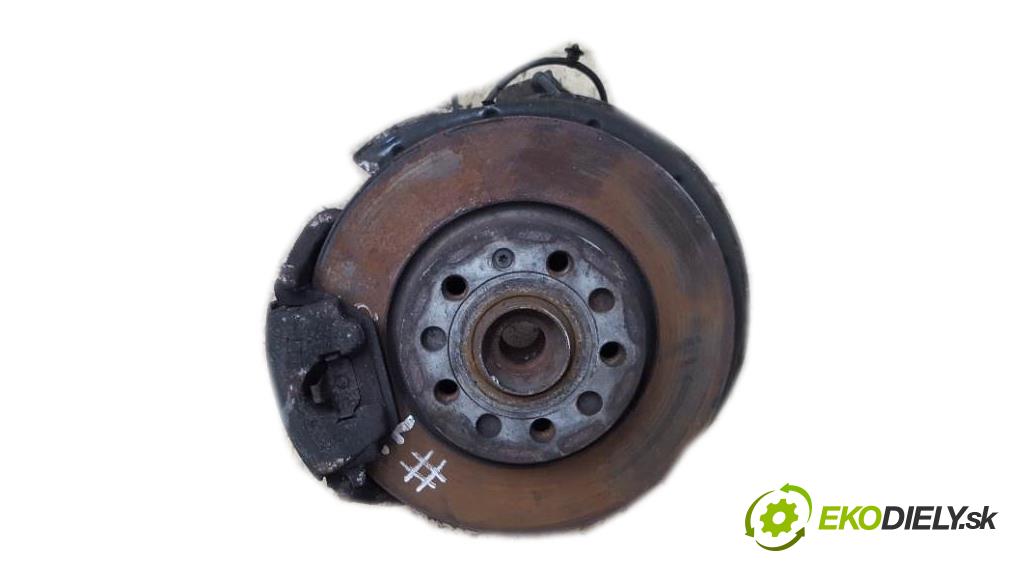 VOLKSWAGEN CADDY  2010 51kW    1968 náboj ľavá strana predný 