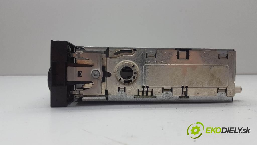 CITROEN C4        RADIO  (Audio zariadenia)