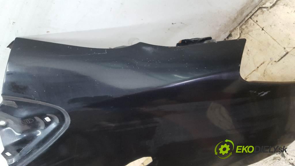 TOYOTA YARIS  2006 66 kW    1364 blatník přední část pravý 209