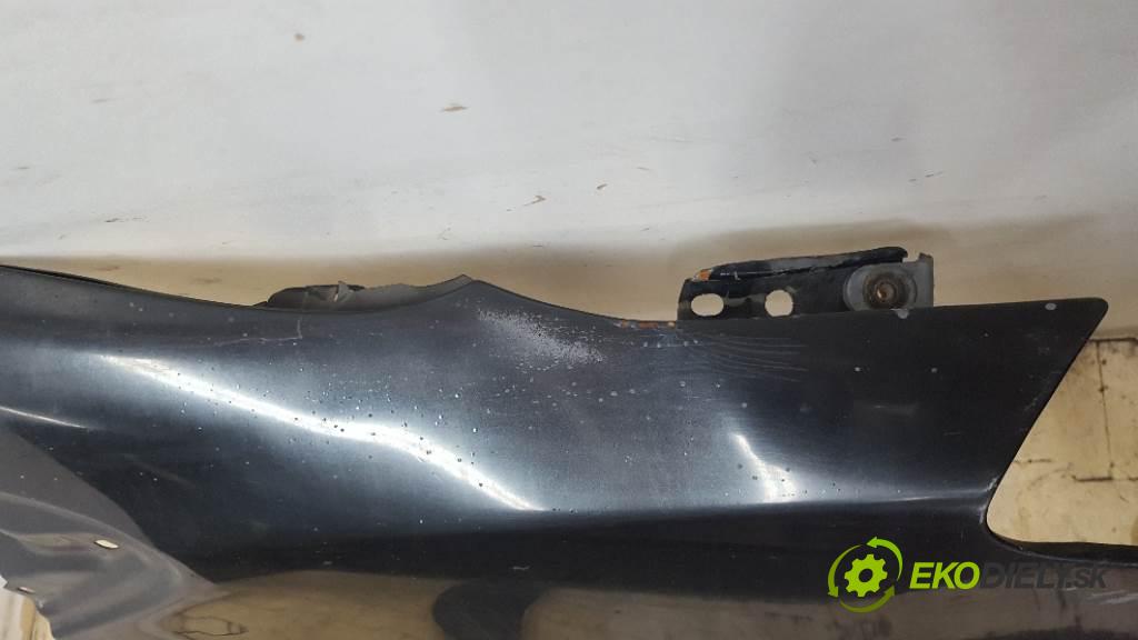 TOYOTA YARIS  2006 66 kW    1364 blatník přední část pravý 209