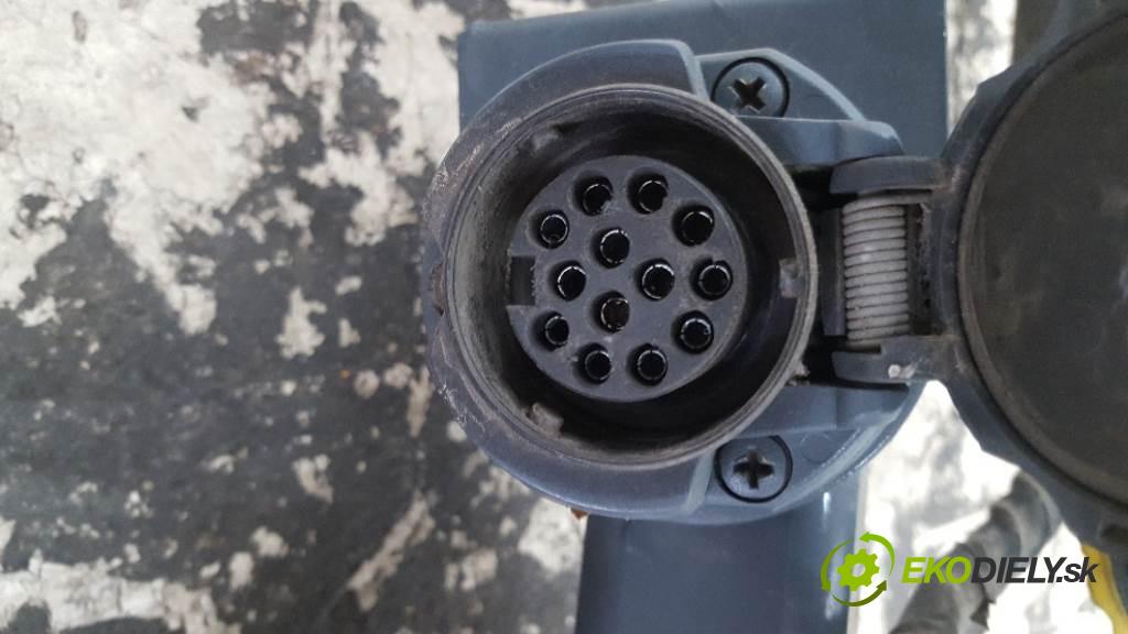 FORD CONNECT TOURNEO 2008 81kw TOURNEO 1753 Hák tažné zařízení 13 PIN