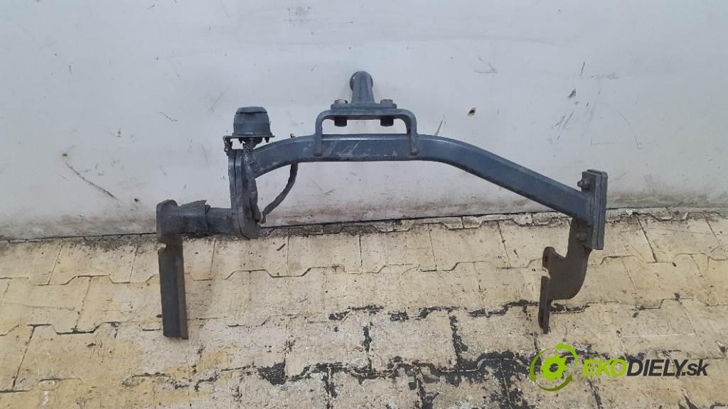 FORD CONNECT TOURNEO 2008 81kw TOURNEO 1753 Hák tažné zařízení 13 PIN