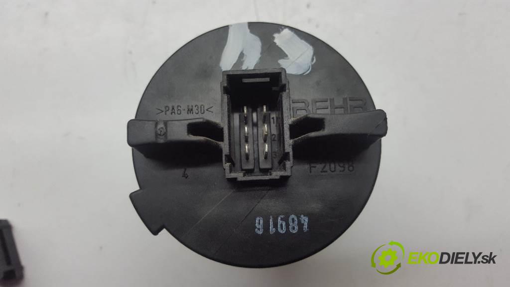 CITROEN C4       Ventilátor ventilátor kúrenia B9506 2PIN  F2098 6PIN (Ventilátory kúrenia)