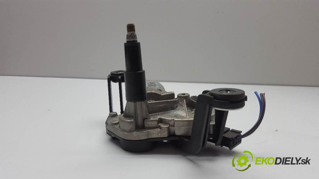 OPEL SIGNUM   2005 110kw   1910 motorek stěračů zadní část 24417605 3PIN