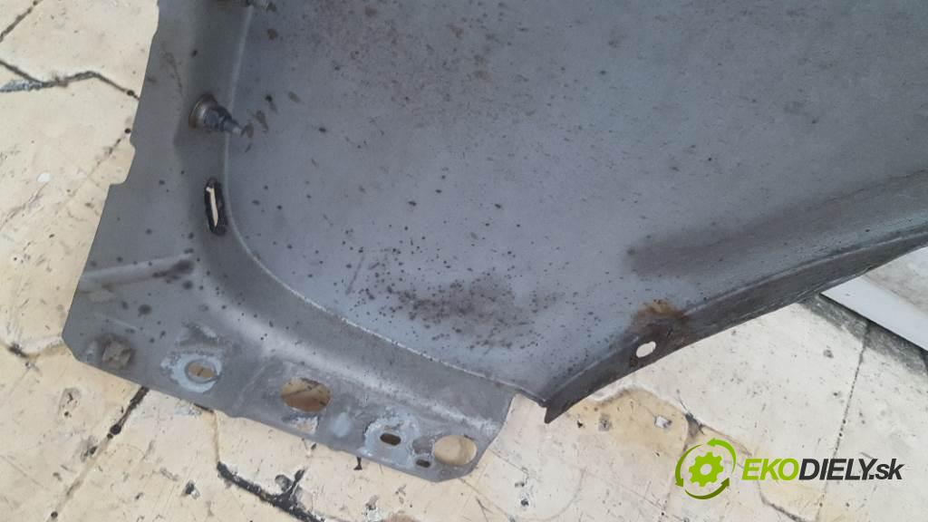 AUDI A6  2003 96kW    1900 blatník přední část pravý LY1X