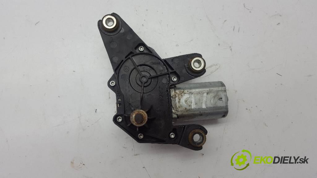 RENAULT CLIO III 2008 55kw III 1149 motorek stěračů zadní část 8200311486 3PIN