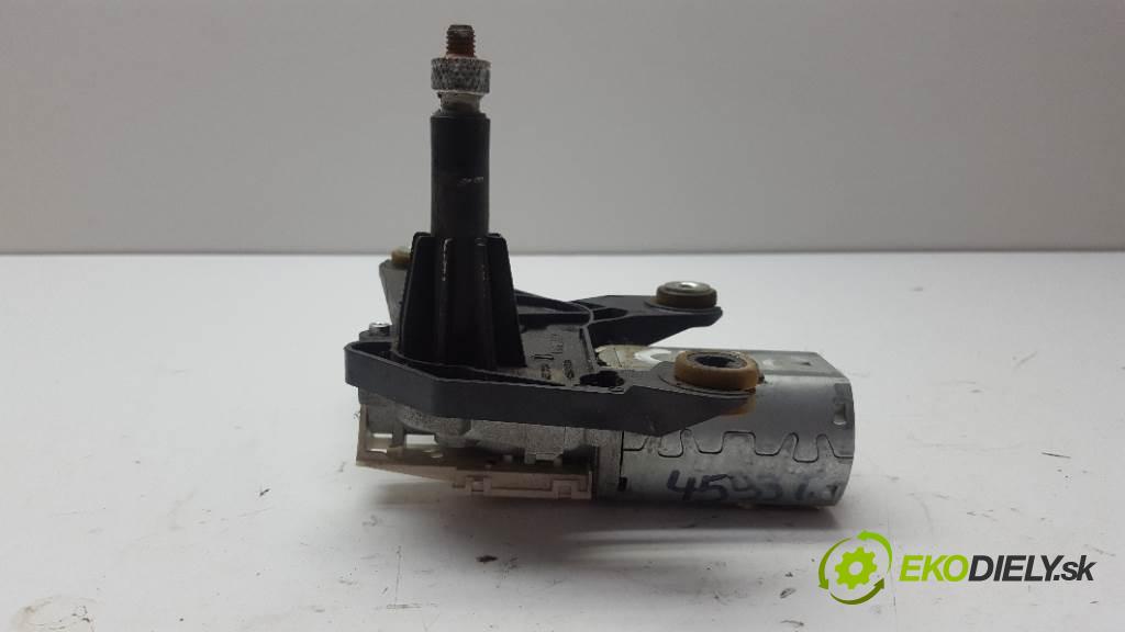 RENAULT CLIO III 2008 55kw III 1149 motorek stěračů zadní část 8200311486 3PIN