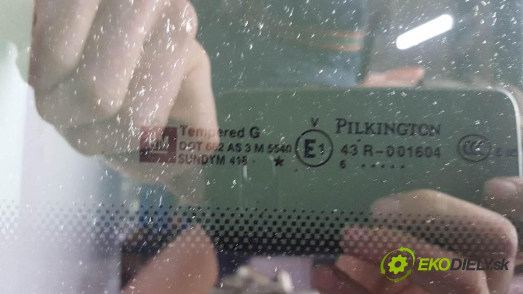 OPEL ZAFIRA  2007 110kW    1910 střešní okno PRAWY TYŁ (Okna karoserie)