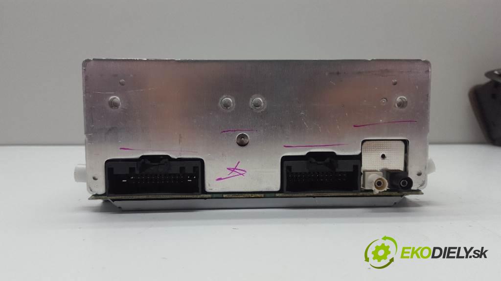 FORD FIESTA MK7 LIFT 2013 70kw MK7 LIFT 1560 RADIO C1BT18K811TA37AE  C1BT18B955DC  AM5T18C815RL (Audio zariadenia)