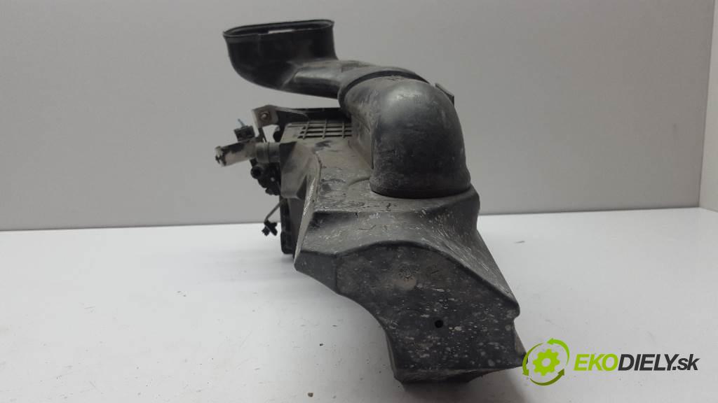 FORD FIESTA MK7 LIFT 2013 70kw MK7 LIFT 1560 obal filtra vzduchu C1B19C662AB (Kryty filtrů)