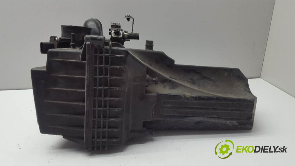 FORD FIESTA MK7 LIFT 2013 70kw MK7 LIFT 1560 obal filtra vzduchu C1B19C662AB (Kryty filtrů)