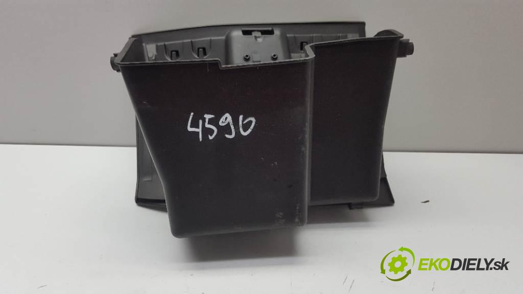 FORD FIESTA MK7 LIFT 2013 70kw MK7 LIFT 1560 Priehradka, kastlík spolujazdca BA61A06010ACW (Priehradky, kastlíky)