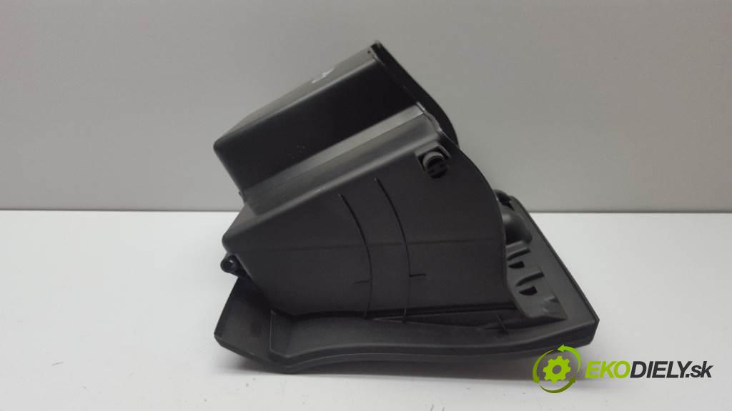 FORD FIESTA MK7 LIFT 2013 70kw MK7 LIFT 1560 Priehradka, kastlík spolujazdca BA61A06010ACW (Priehradky, kastlíky)