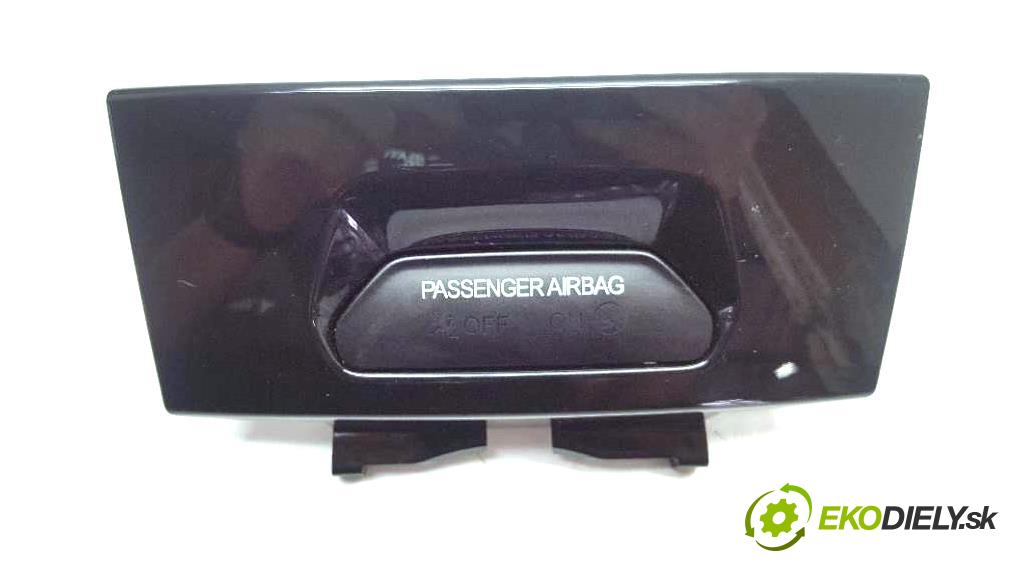 FORD FIESTA MK7 LIFT 2013 70kw MK7 LIFT 1560 Dislpej 2T14B418AV C1BBA061B62ABW (Prístrojové dosky, displeje)