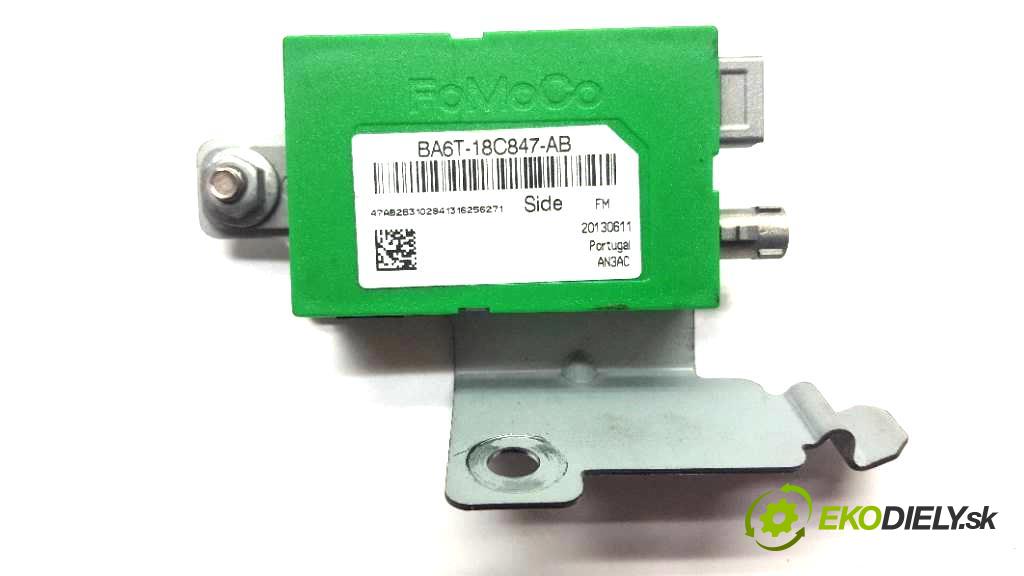 FORD FIESTA MK7 LIFT 2013 70kw MK7 LIFT 1560 Zosilňovač Antenní: BA6T18C847AB (Zosilňovače)