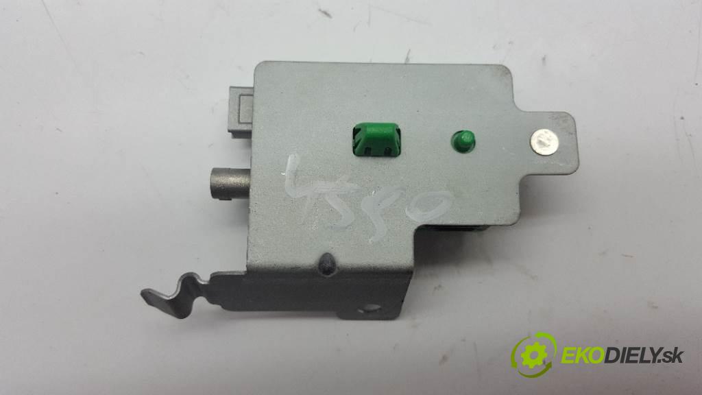 FORD FIESTA MK7 LIFT 2013 70kw MK7 LIFT 1560 Zosilňovač Antenní: BA6T18C847AB (Zosilňovače)