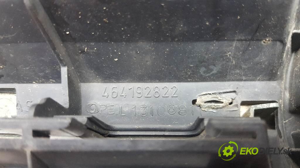 OPEL VECTRA  2003 74kW   1995 mřížka maska  (Mřížky (masky) chladičů)