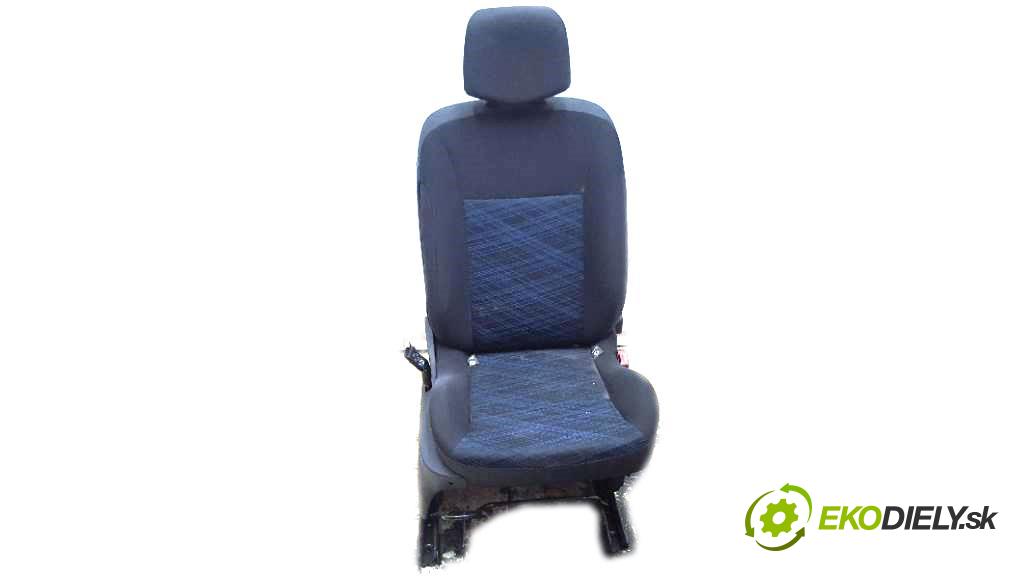 RENAULT CLIO  2005 72kW    1390 Sedadlo pravy  (Sedačky, sedadlá)