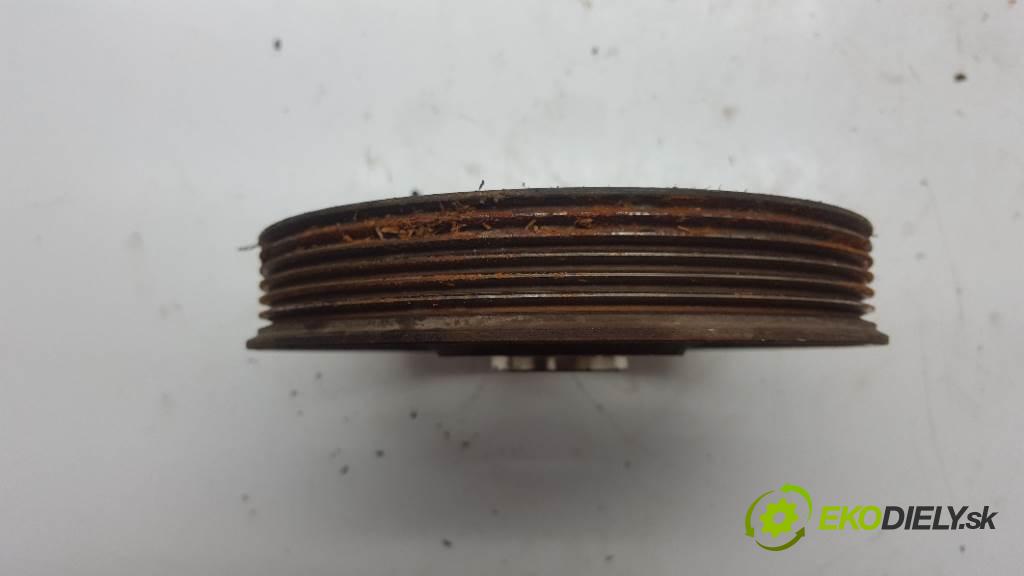 FORD FOCUS MK3 2016 70kW MK3 1499 koleso kolesová hriadeľa  (Remenice)