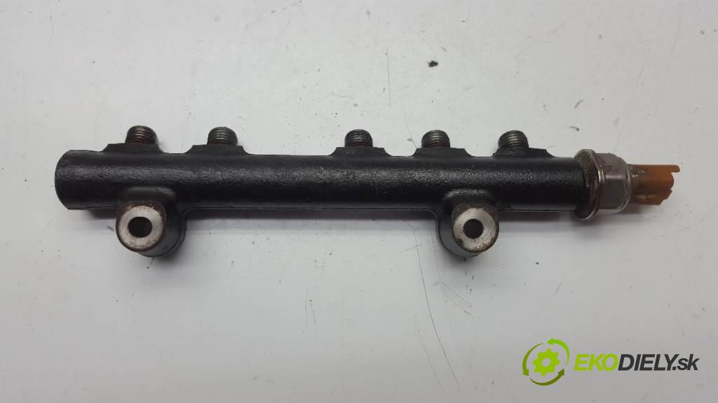 FORD FOCUS MK3 2016 70kW MK3 1499 Lišta vstrekovacia 9804776700/9676643880 (Vstrekovacie lišty)